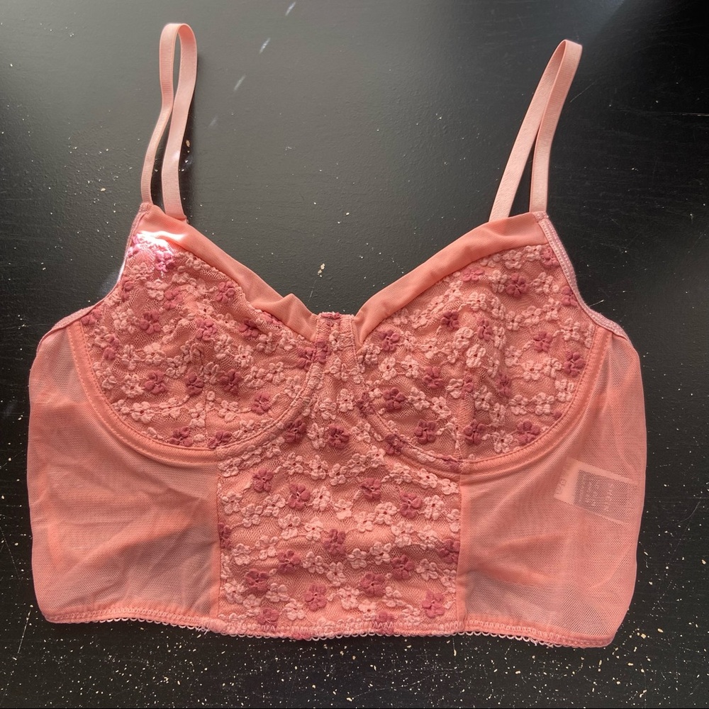 NWT Floral Embroidery Bustier Crop Lace Cami Top